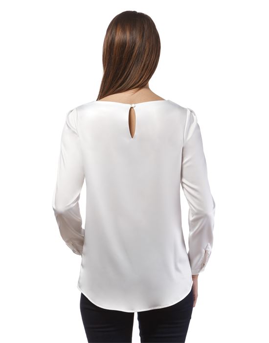 blouse, slightly fitted, boat neckline